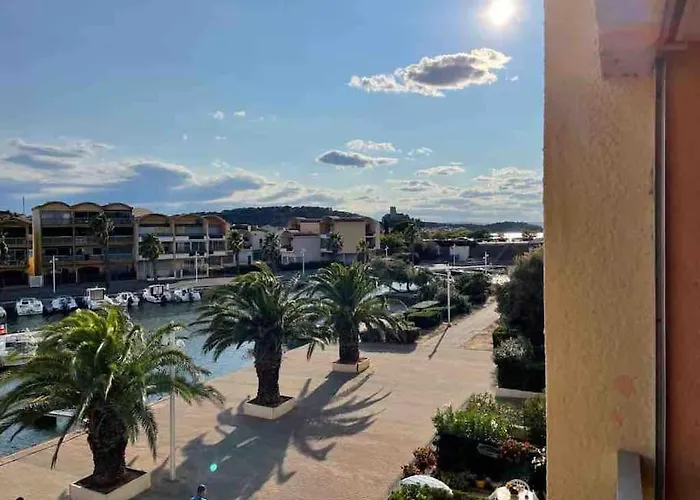 Apartment Belle Vue Sur Port Et Tour Barberousse Gruissan