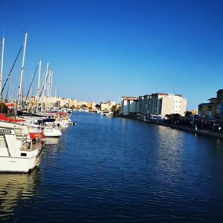 Belle Vue Sur Port Et Tour Barberousse Apartament *